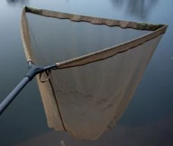 Trakker Sanctuary T8 Landing Net 42inch - Landing net & handles -Carp Sales Store v0r20mzv636898003465616947